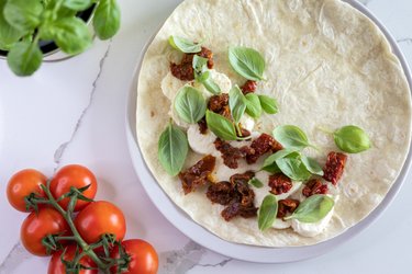 Caprese wrap (gemaakt van 4 ingrediënten)