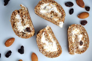 Ongebakken Kaneelbroodjes met Banaan-Kwarkvulling