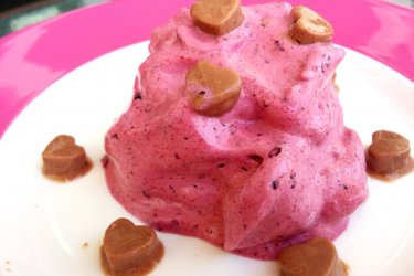 Eiwit-Fruitmousse met Yoghurtsnoepjes