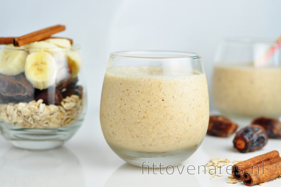 Ontbijtsmoothie met haver en banaan