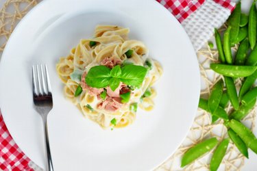 Fettuccine met lichte bloemkool-knoflooksaus